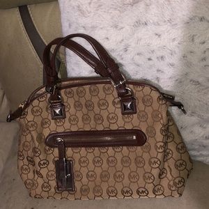 Michael Kors purse 💕 like new